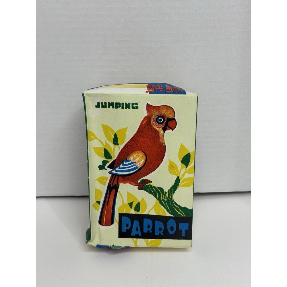 New Vintage 1982 JUMPING PARROT TIN LITHO Toy In Original Box With Key Works